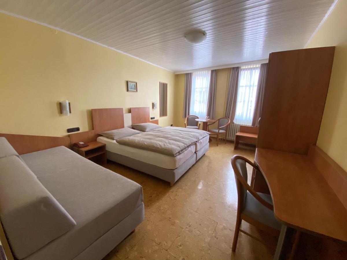 Hotel Gold'Ne Krone Oppenheim Bagian luar foto