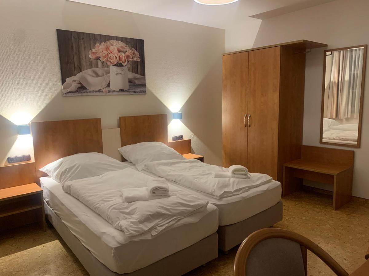 Hotel Gold'Ne Krone Oppenheim Bagian luar foto