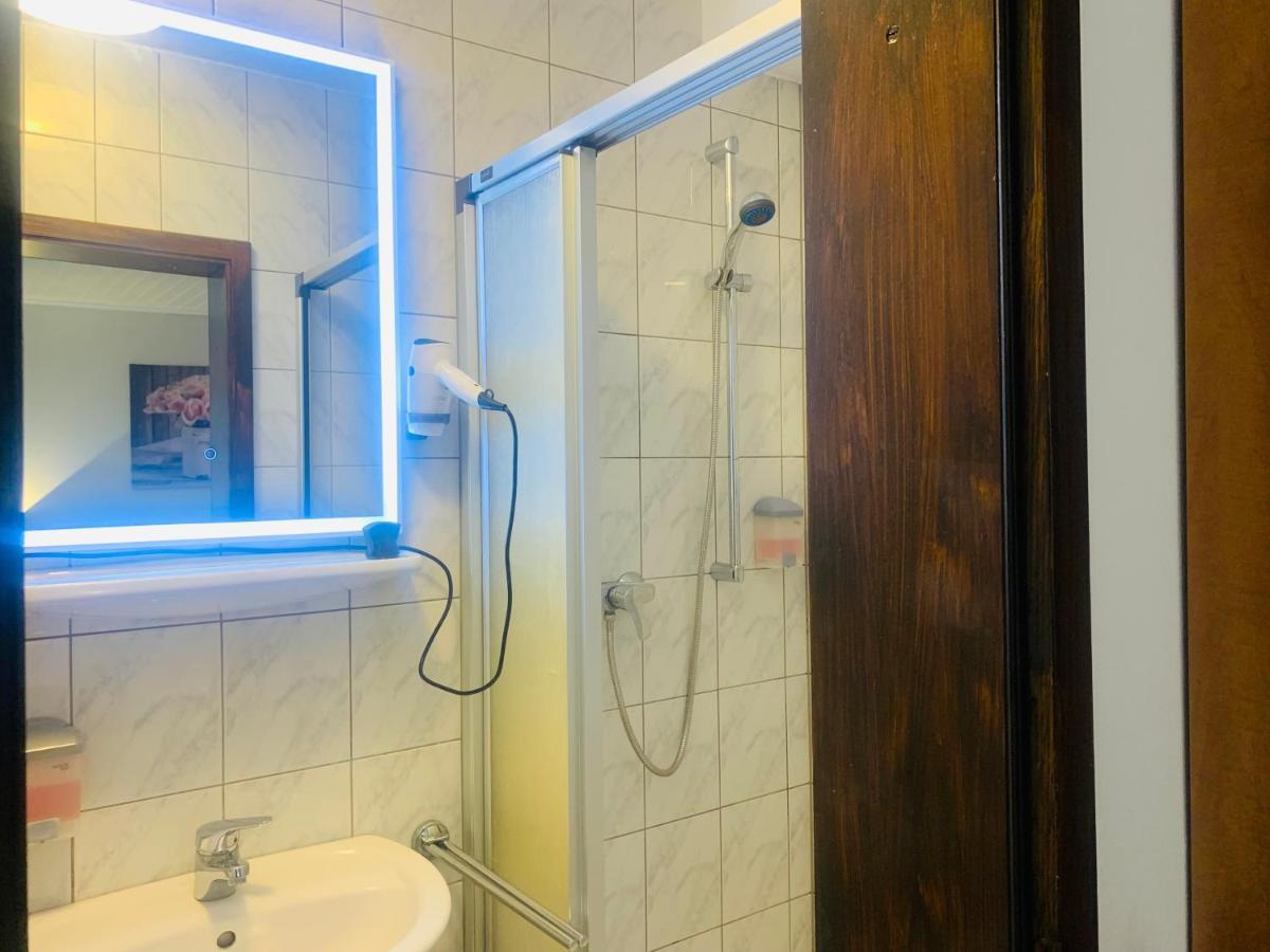Hotel Gold'Ne Krone Oppenheim Bagian luar foto