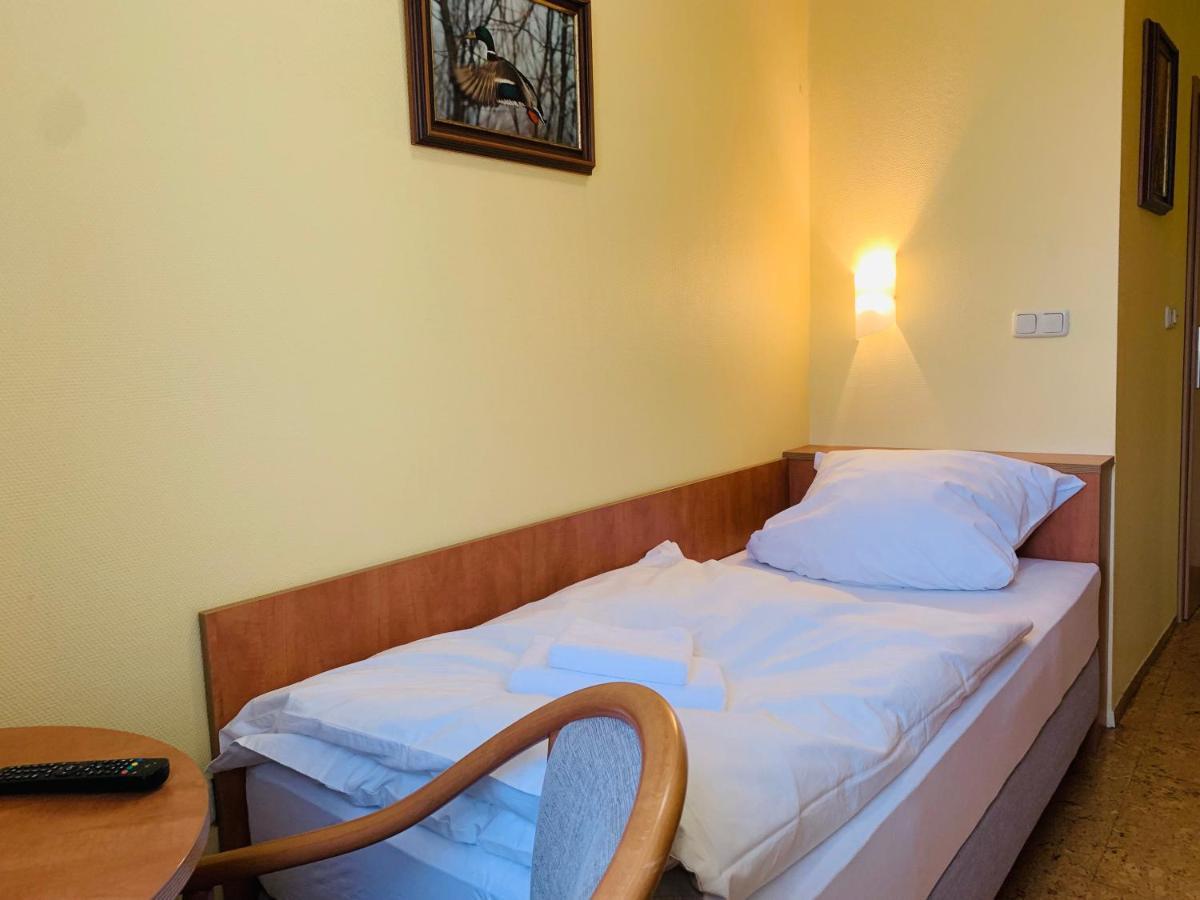 Hotel Gold'Ne Krone Oppenheim Bagian luar foto