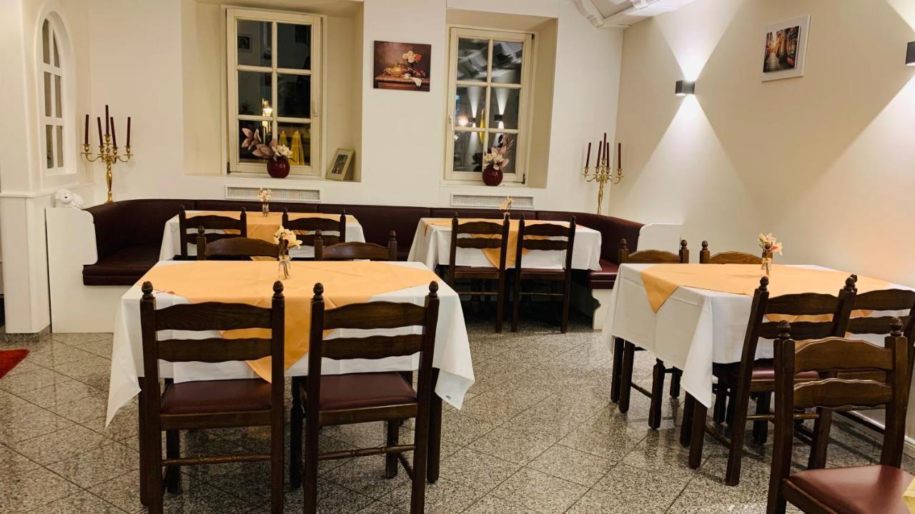 Hotel Gold'Ne Krone Oppenheim Bagian luar foto