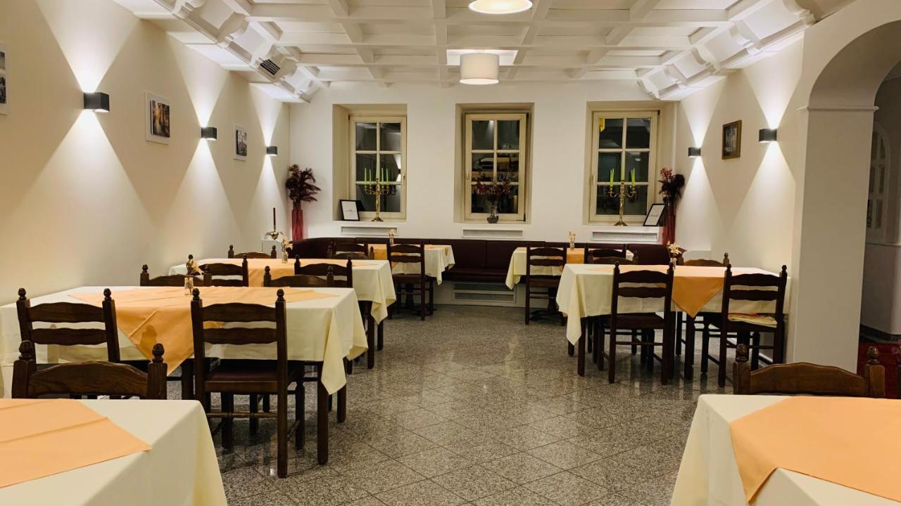 Hotel Gold'Ne Krone Oppenheim Bagian luar foto